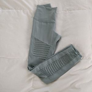 ALO Yoga leggings size XS